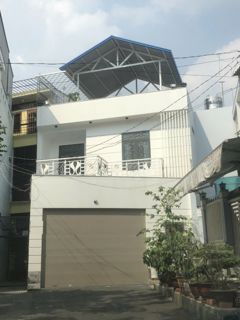 Bán nhà HXH Linh Tây, DT 65m2, ngang 9.5m, đường trước nhà 5m, sổ hoàn công, tiện ích đầy đủ